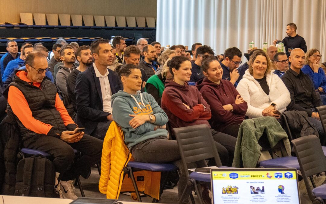 Séminaire pour le football en milieu scolaire au Centre de Tola Vologe